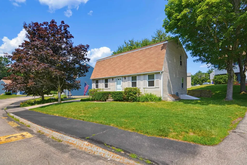 24 Killian Drive Nashua NH 03062