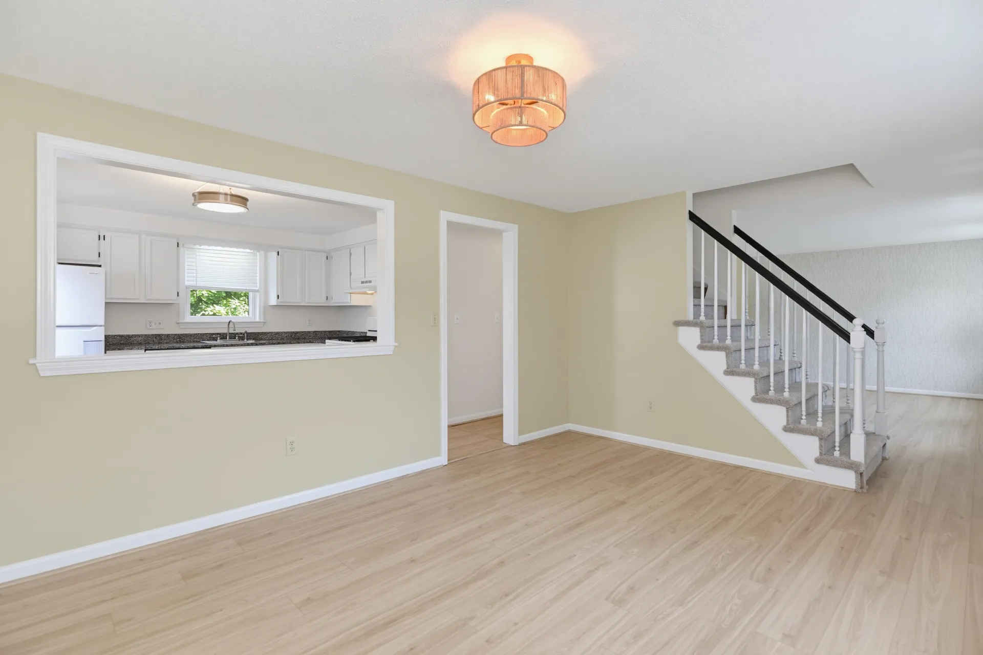 24 Killian Drive Nashua NH 03062