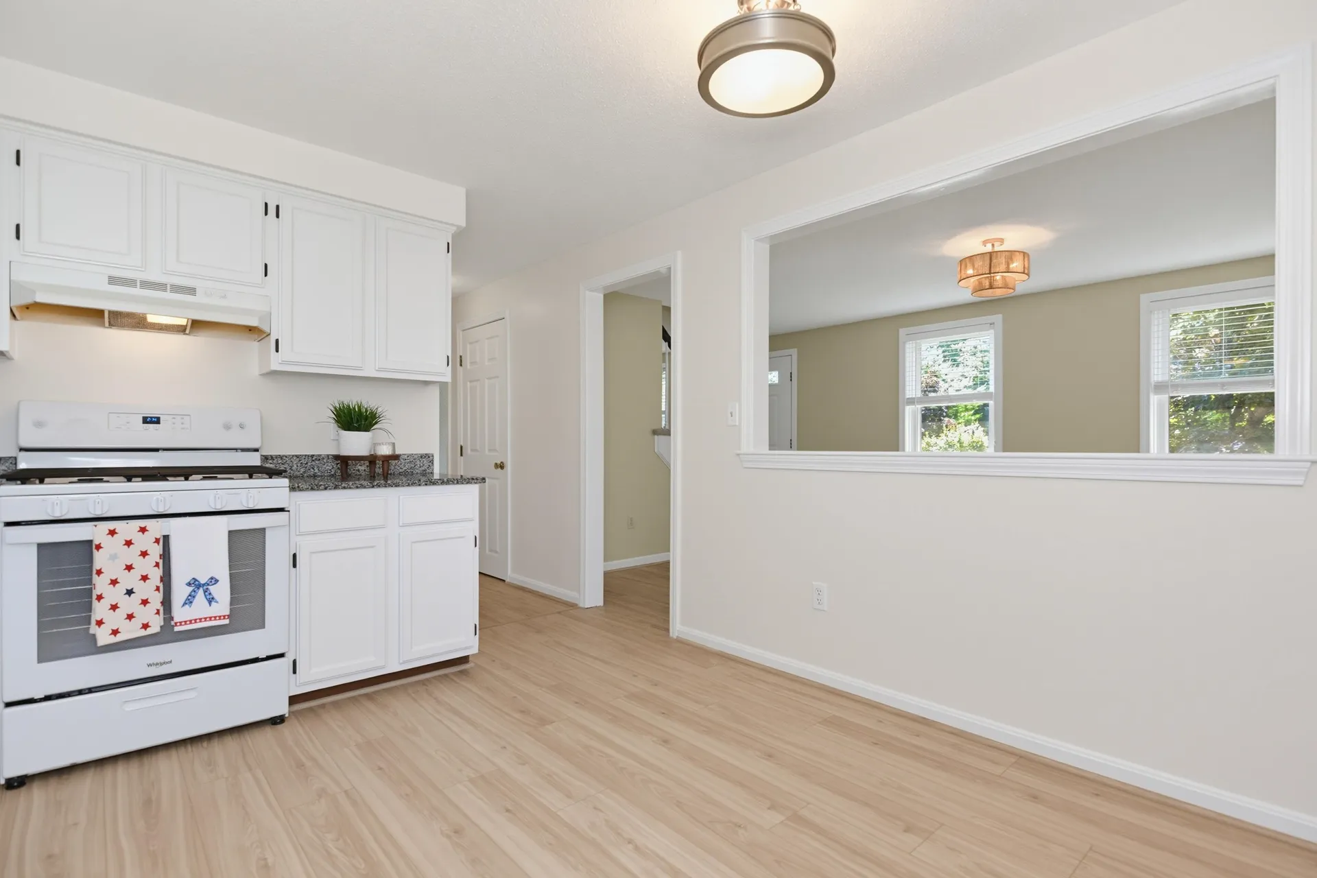 24 Killian Drive Nashua NH 03062