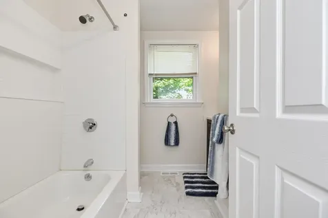 24 Killian Drive Nashua NH 03062