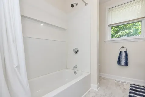 24 Killian Drive Nashua NH 03062