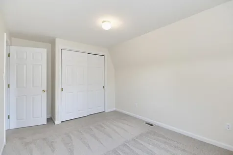 24 Killian Drive Nashua NH 03062