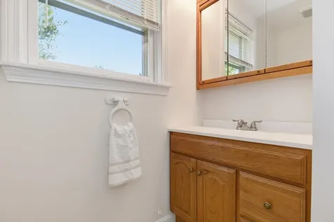 24 Killian Drive Nashua NH 03062