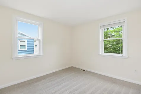 24 Killian Drive Nashua NH 03062