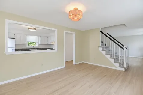 24 Killian Drive Nashua NH 03062