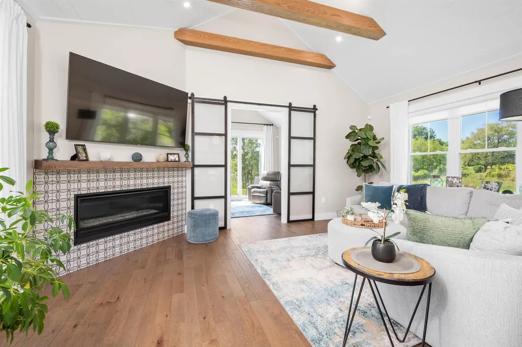 17 Western Terrace Laconia NH 03246