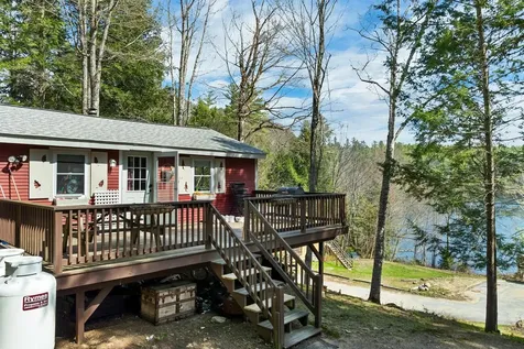 19 Hamlet Drive Woodstock NH 03262