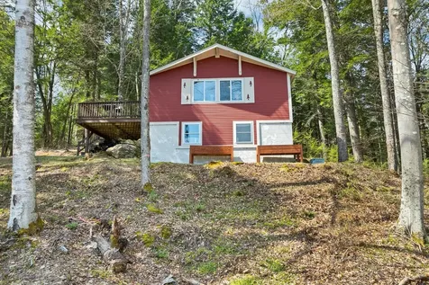 19 Hamlet Drive Woodstock NH 03262