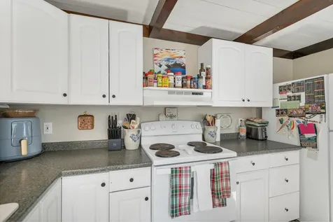 19 Hamlet Drive Woodstock NH 03262