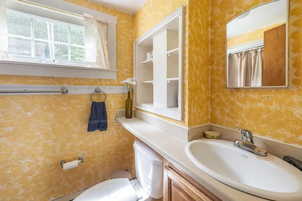 96 Mountainside Drive Antrim NH 03440