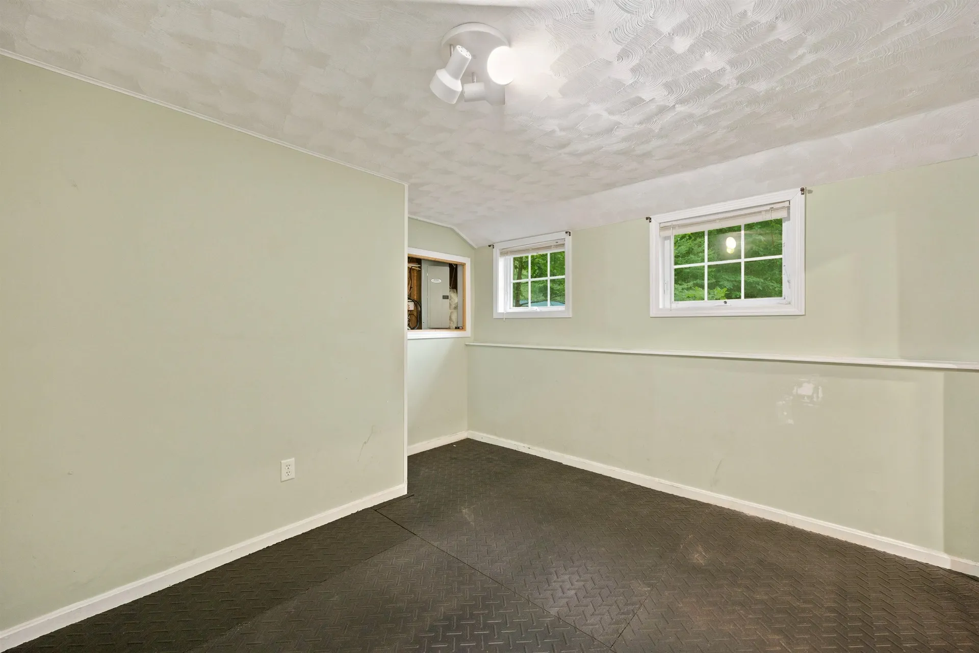 6 Birch Street Northwood NH 03261
