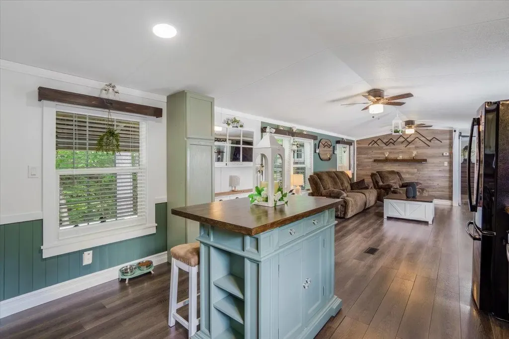 8642 Main Road Huntington VT 05462