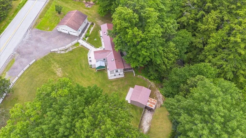 8642 Main Road Huntington VT 05462