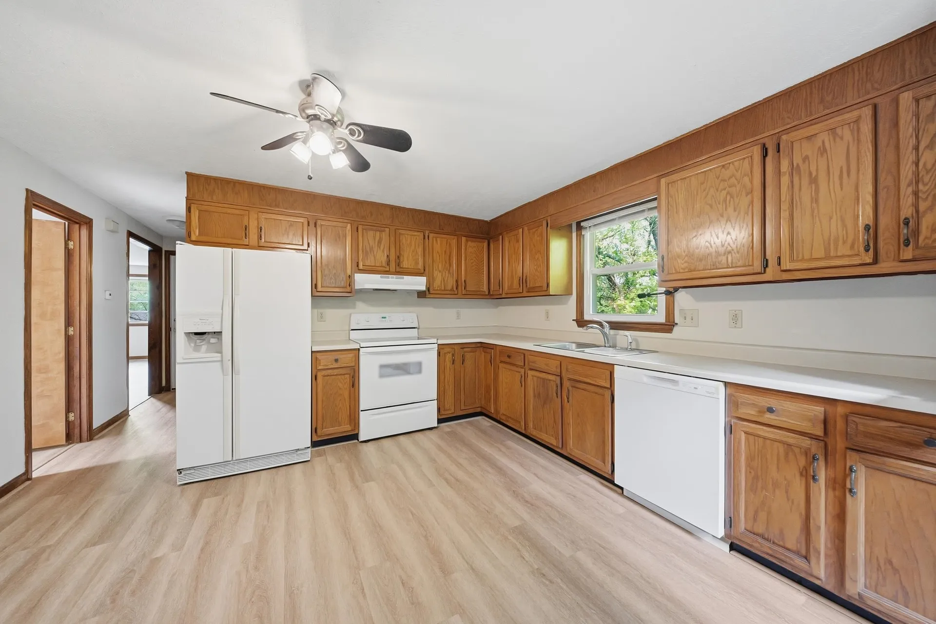 33 Elwood Avenue Manchester NH 03103