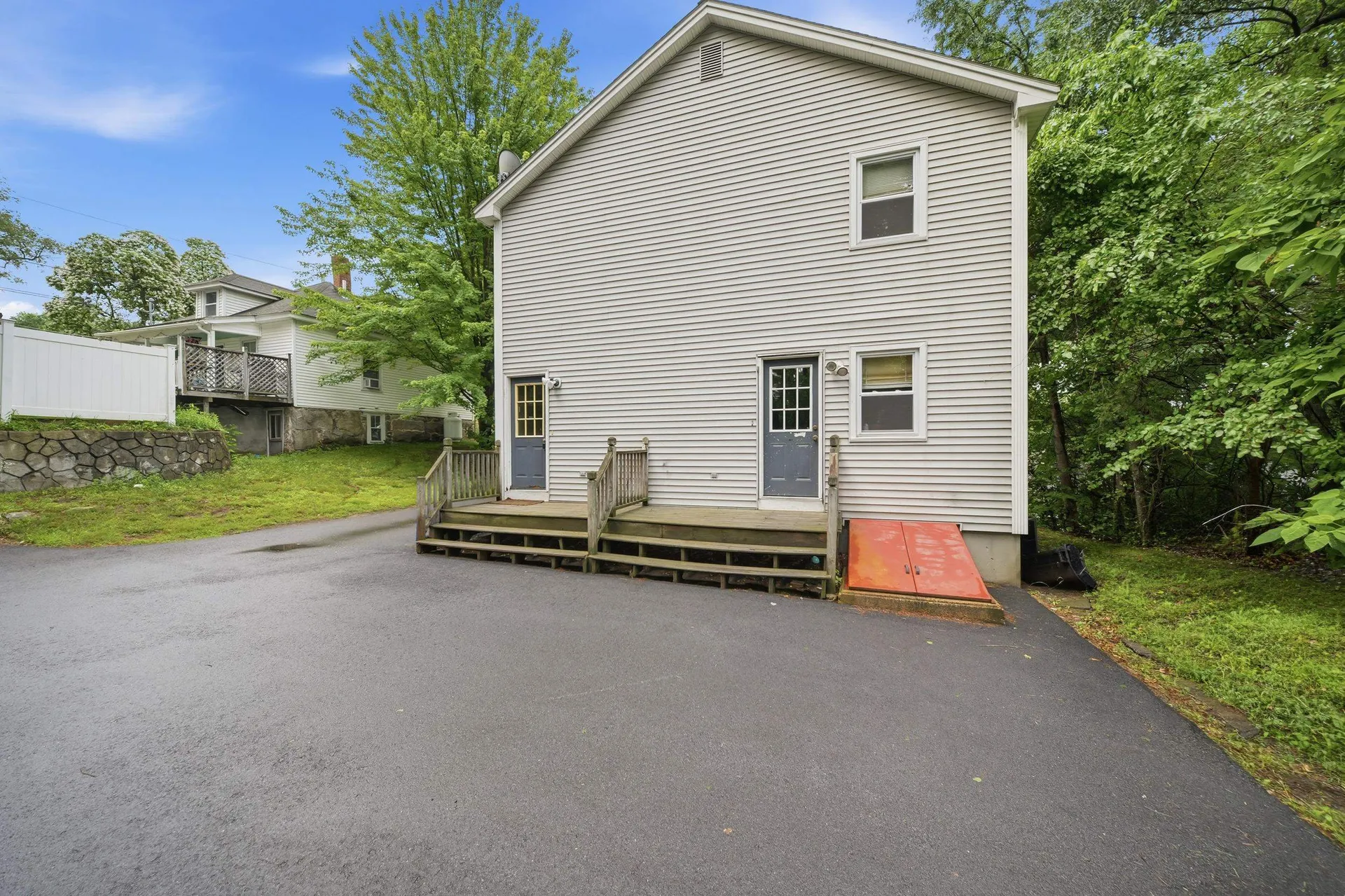 33 Elwood Avenue Manchester NH 03103