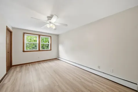 33 Elwood Avenue Manchester NH 03103