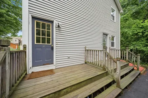 33 Elwood Avenue Manchester NH 03103