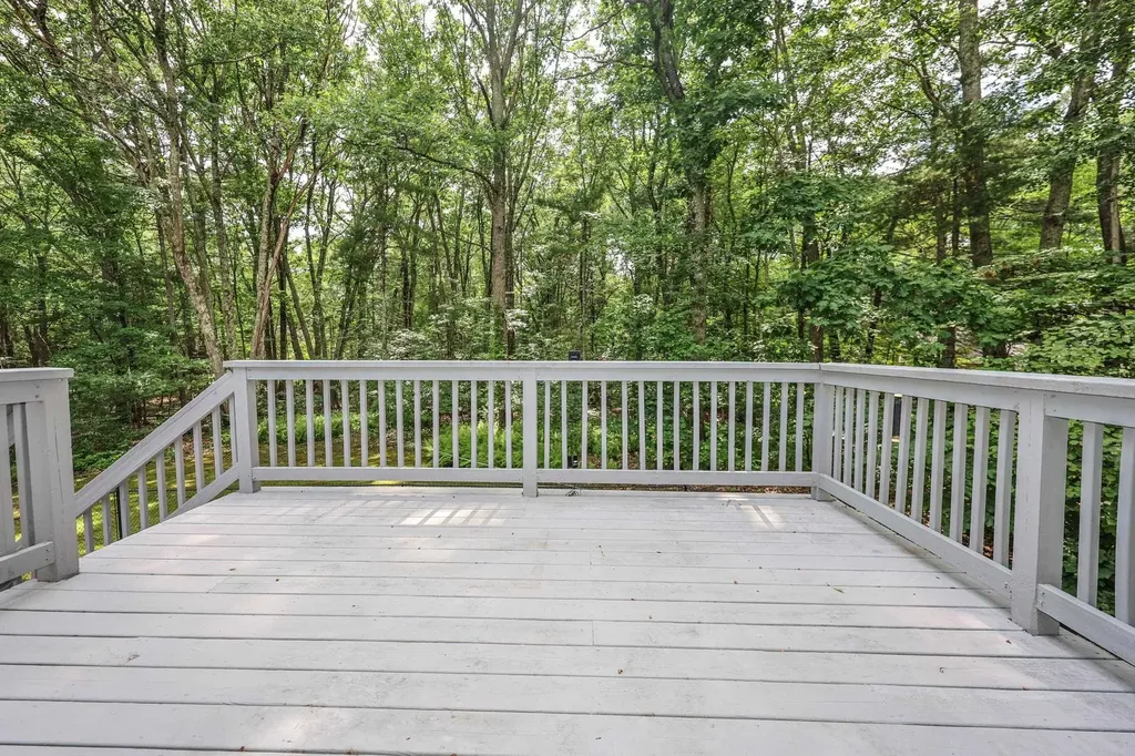 65 Shannon Road Salem NH 03079