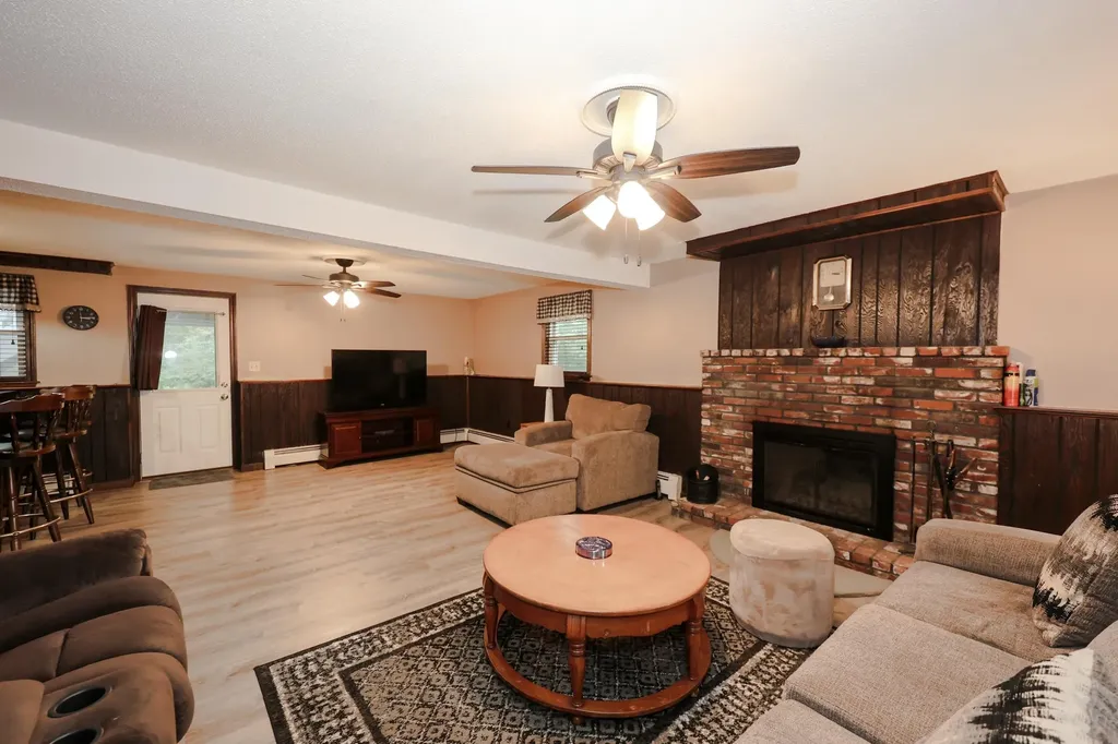 65 Shannon Road Salem NH 03079