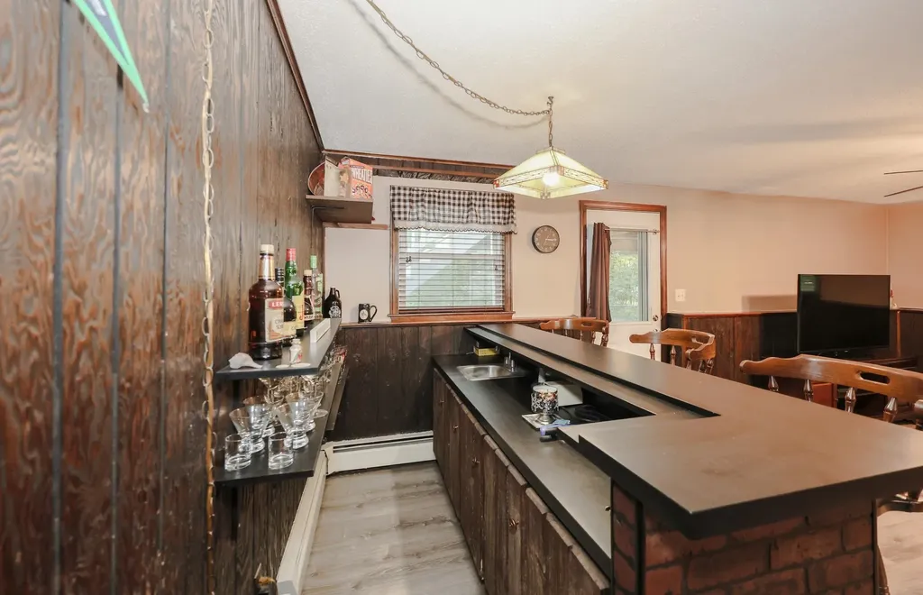 65 Shannon Road Salem NH 03079