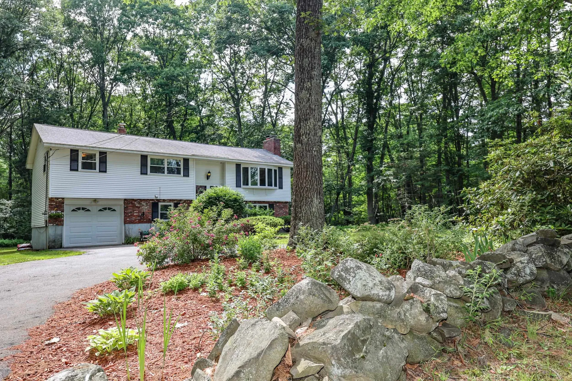 65 Shannon Road Salem NH 03079