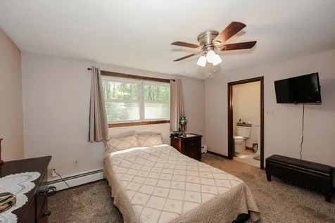 65 Shannon Road Salem NH 03079
