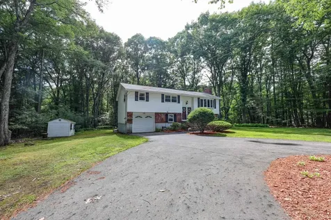 65 Shannon Road Salem NH 03079