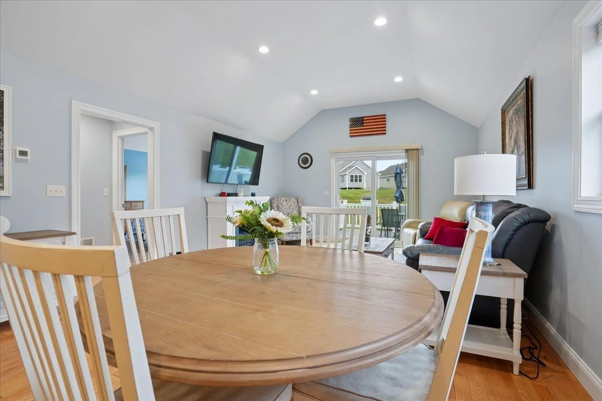 28 Pasture Lane Nashua NH 03062
