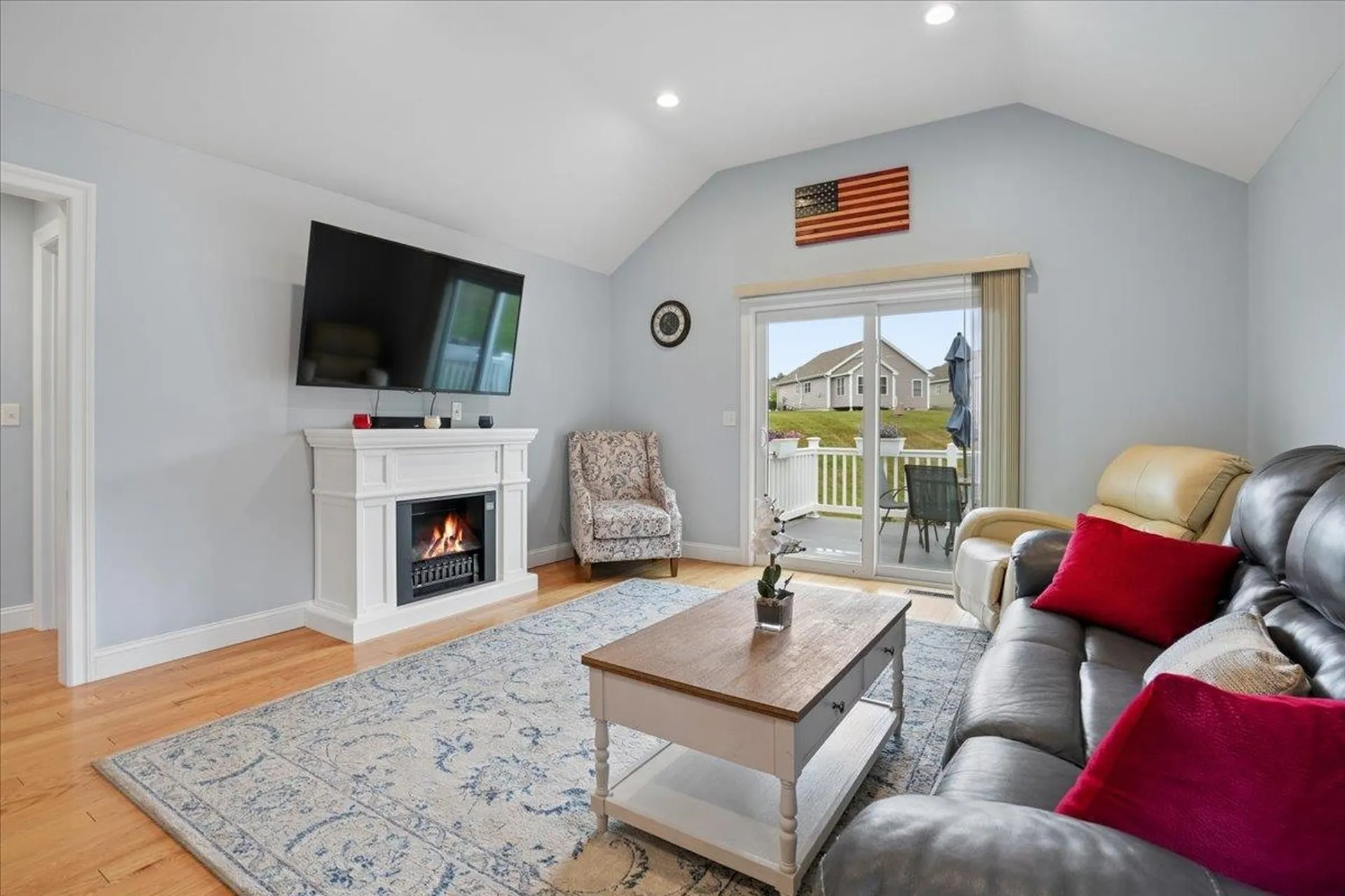 28 Pasture Lane Nashua NH 03062