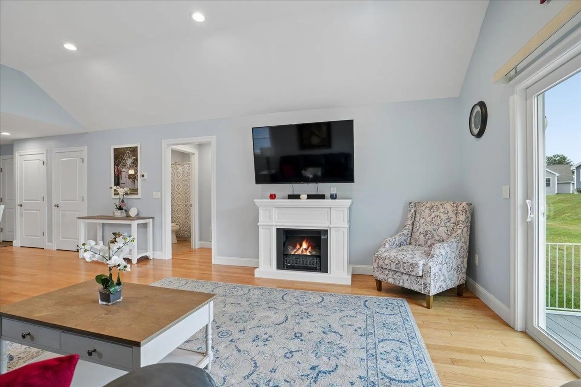 28 Pasture Lane Nashua NH 03062
