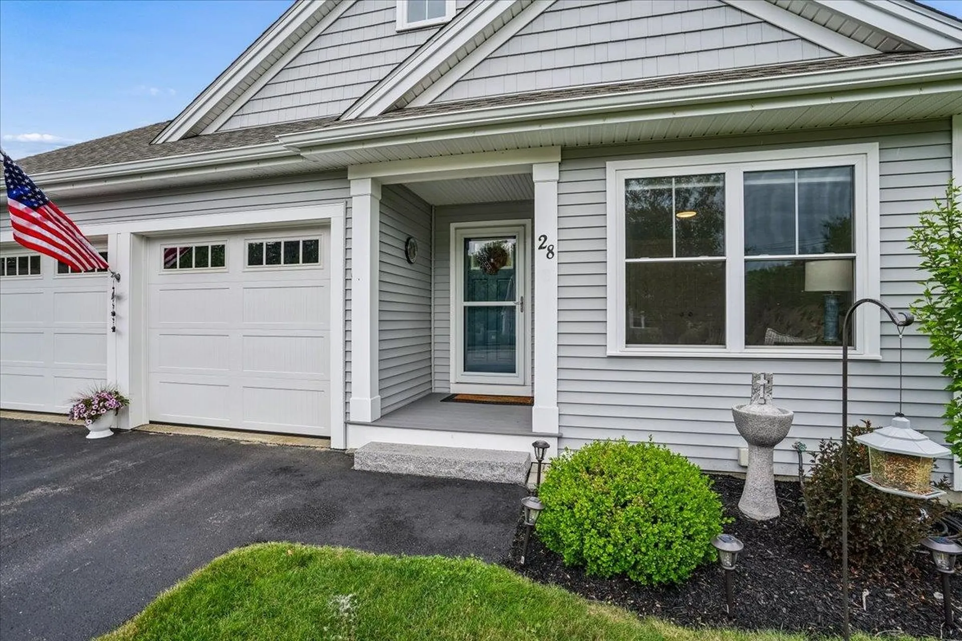 28 Pasture Lane Nashua NH 03062