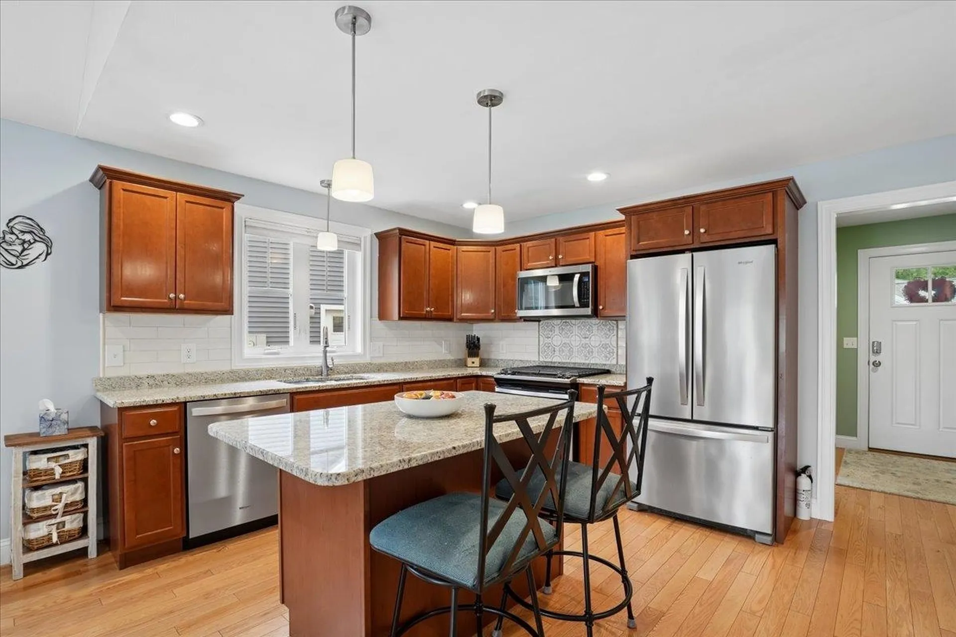 28 Pasture Lane Nashua NH 03062
