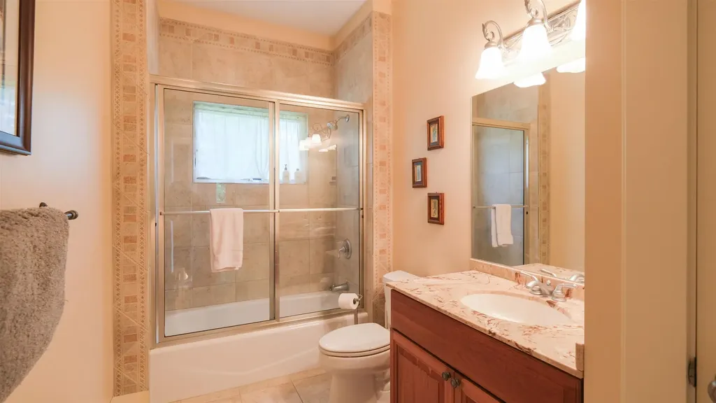 27 Johnson Loop Ludlow VT 05149