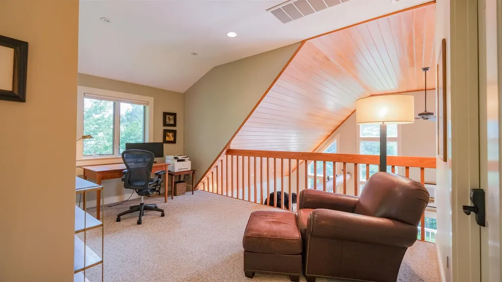 27 Johnson Loop Ludlow VT 05149