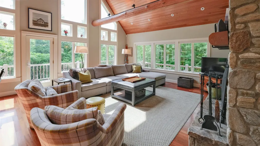 27 Johnson Loop Ludlow VT 05149