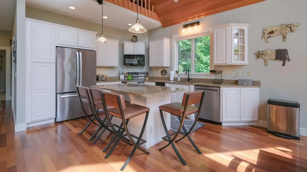 27 Johnson Loop Ludlow VT 05149