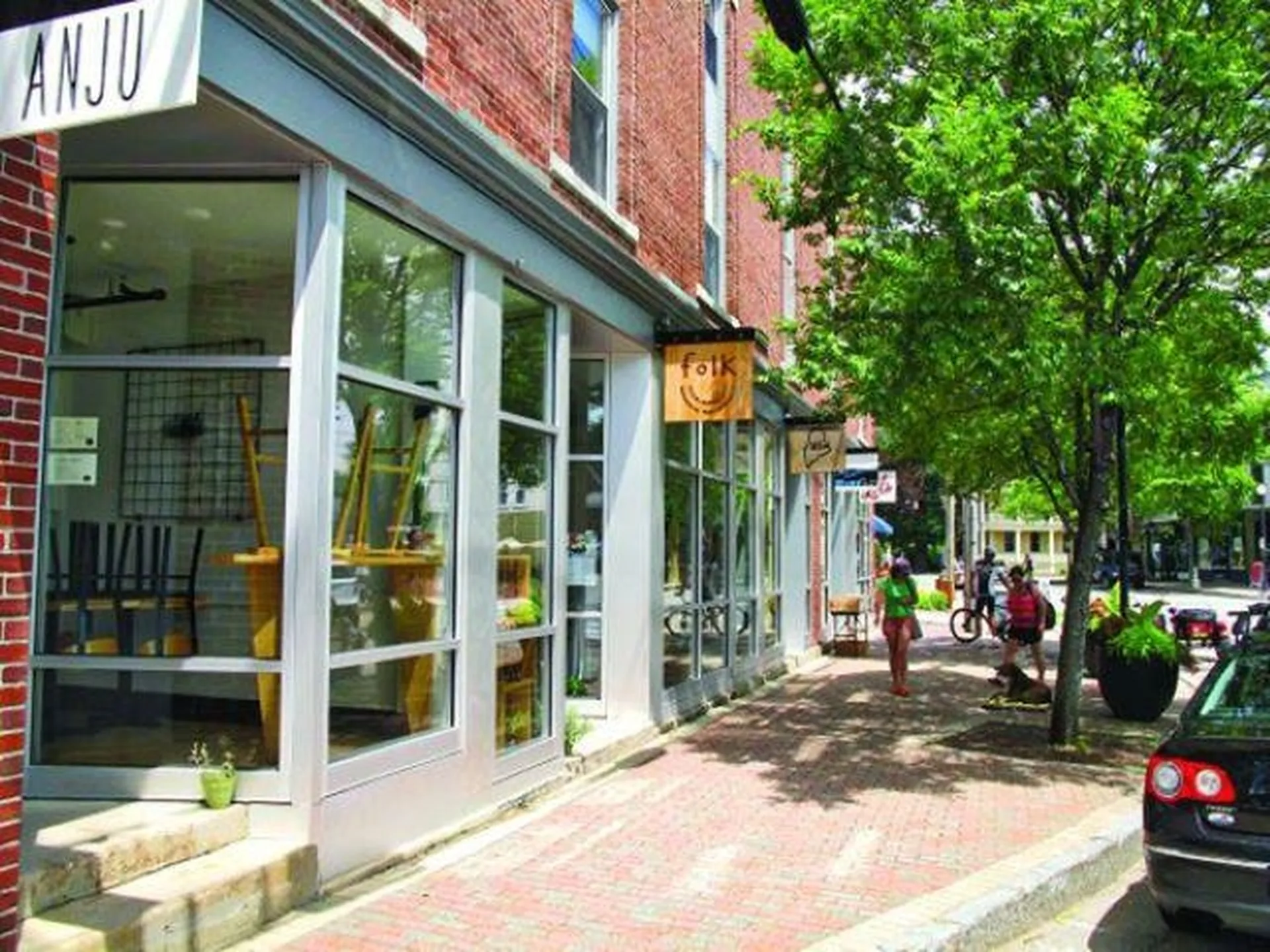 7 Wallingford Square Kittery ME 03904