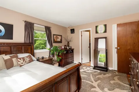 5 Alderbrook Road Essex VT 05452