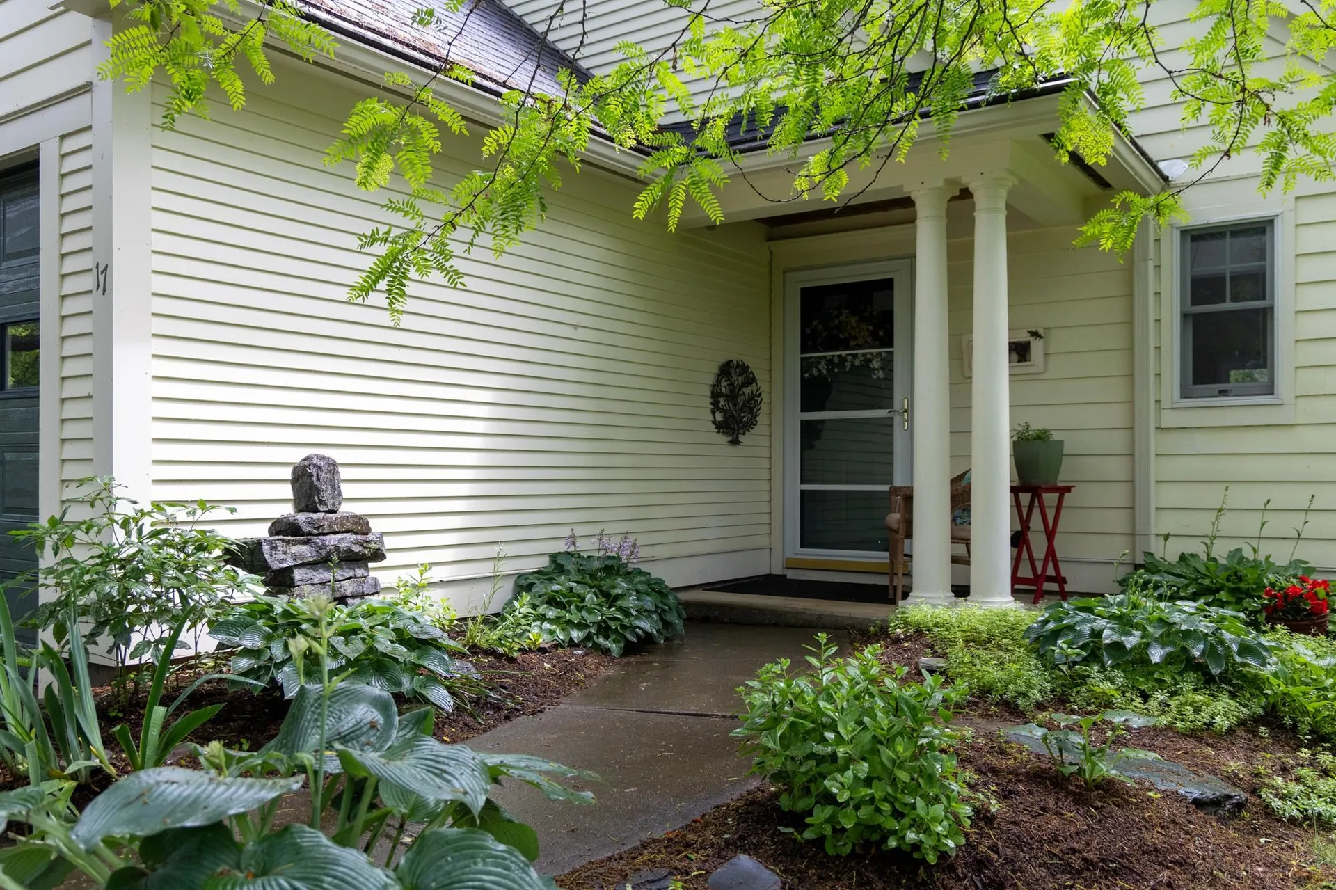 17 Eastman Farm Road Burlington VT 05408