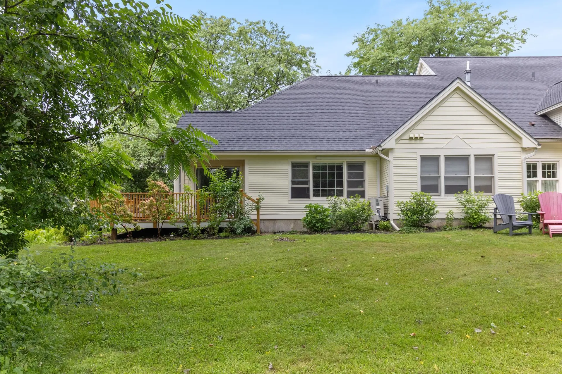 17 Eastman Farm Road Burlington VT 05408