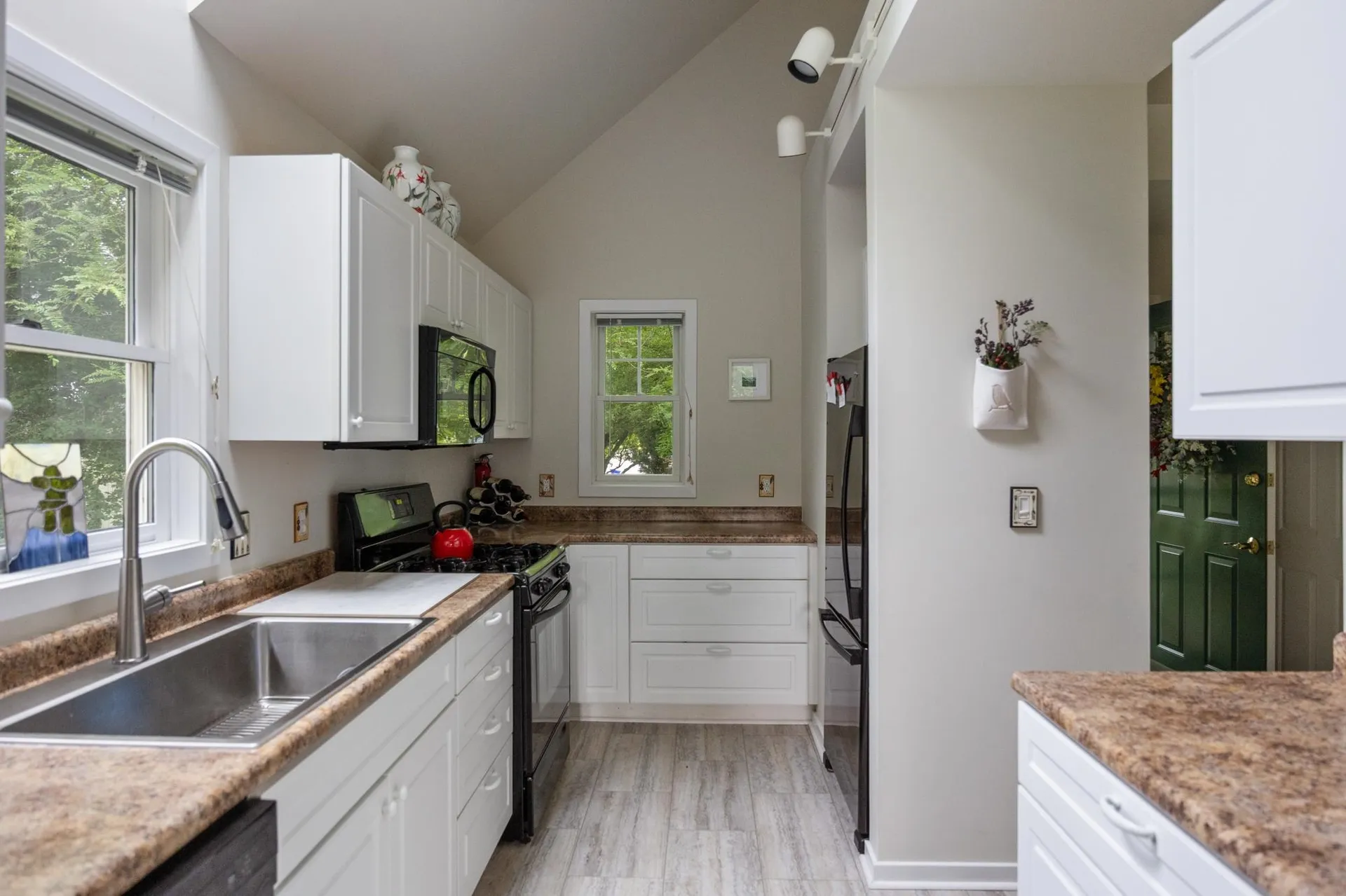 17 Eastman Farm Road Burlington VT 05408