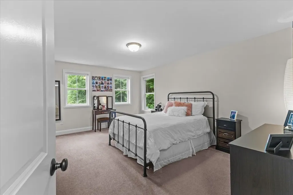 68 Laurentide Lane South Burlington VT 05403