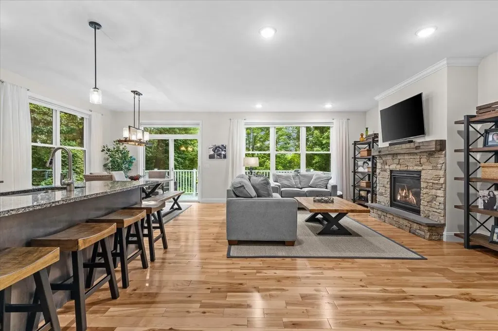68 Laurentide Lane South Burlington VT 05403