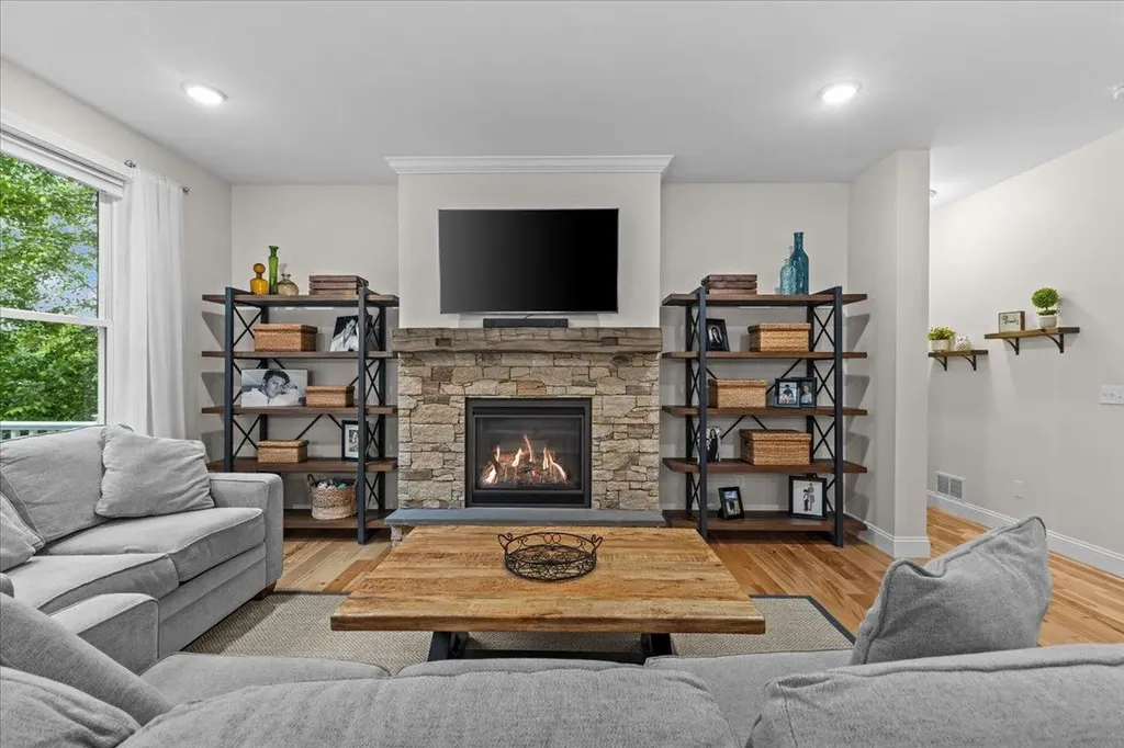 68 Laurentide Lane South Burlington VT 05403