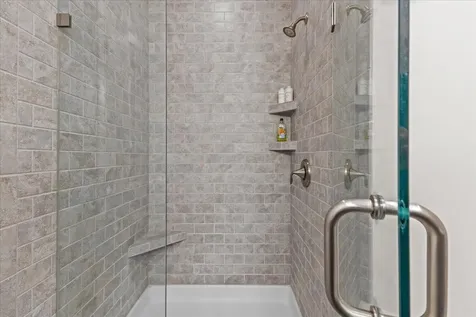 68 Laurentide Lane South Burlington VT 05403