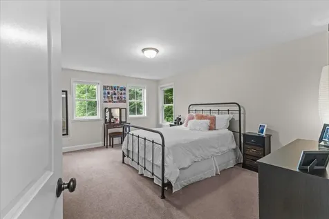 68 Laurentide Lane South Burlington VT 05403