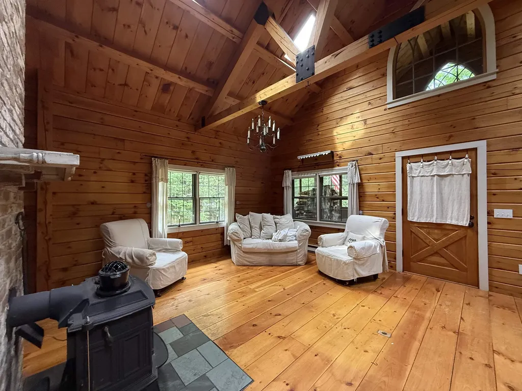 38 Old Jaffrey Road Rindge NH 03461