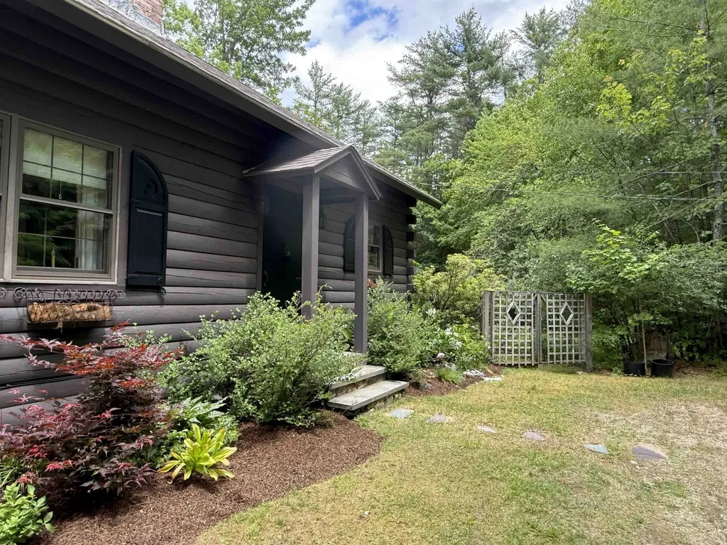 38 Old Jaffrey Road Rindge NH 03461