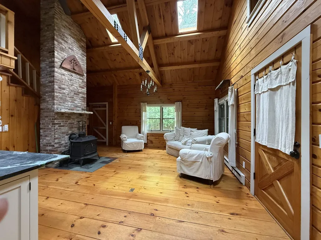 38 Old Jaffrey Road Rindge NH 03461