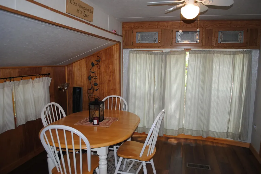 72 Lanes End Road Tuftonboro NH 03850